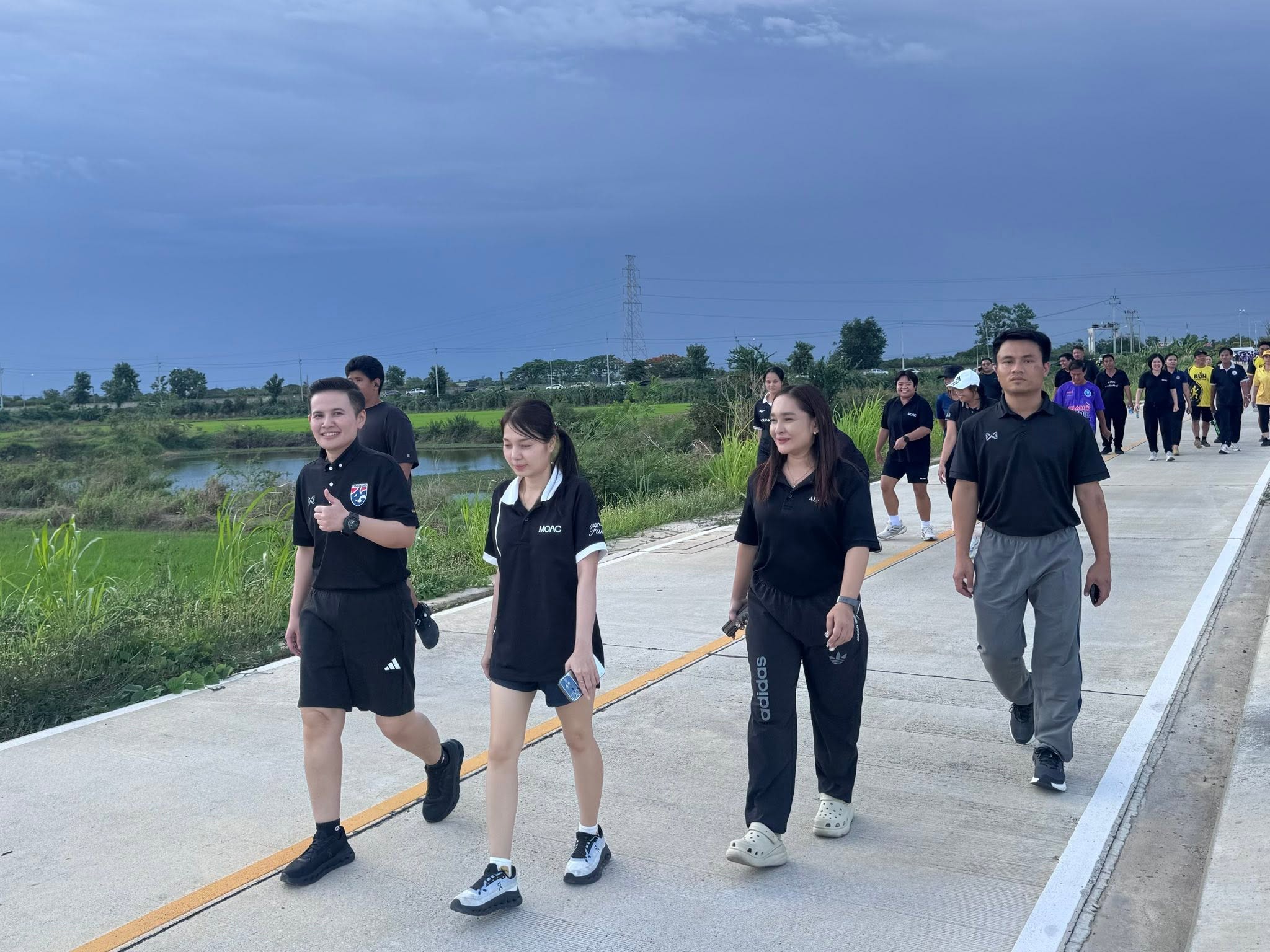 title - ส.ป.ก.อ่างทอง เข้าร่วมกิจกรรม “ผู้ว่าพาเดิน วิ่ง Walk Run ต้าน Stroke Season 2